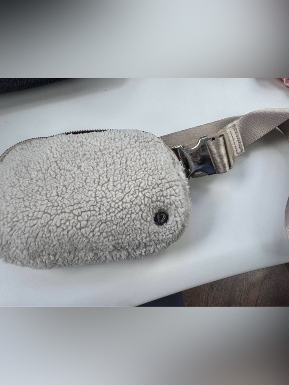 Lululemon Everywhere Fleece Belt Bag Natural Ivory Trench Sherpa 1L